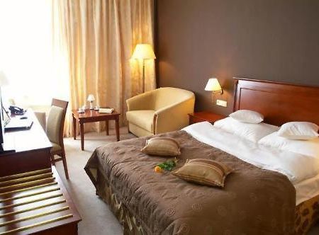 Hotel Aviator Radom Quarto foto