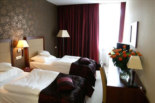 Hotel Aviator Radom Quarto foto